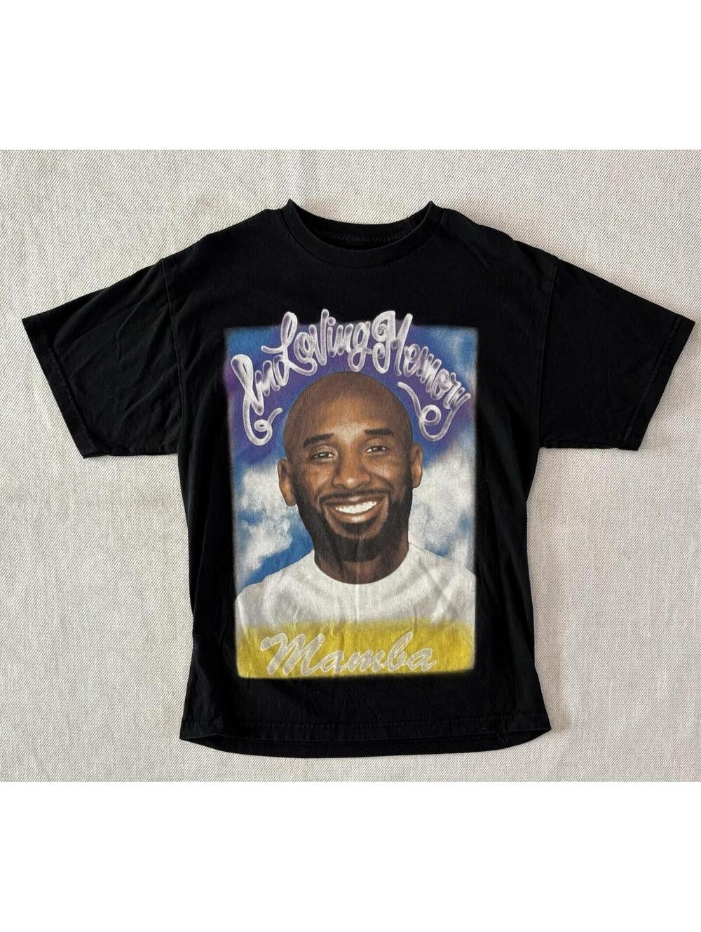 The Forest Lab Kobe and Gigi Bryant Airbrush Memorial T-Shirt Medium Black